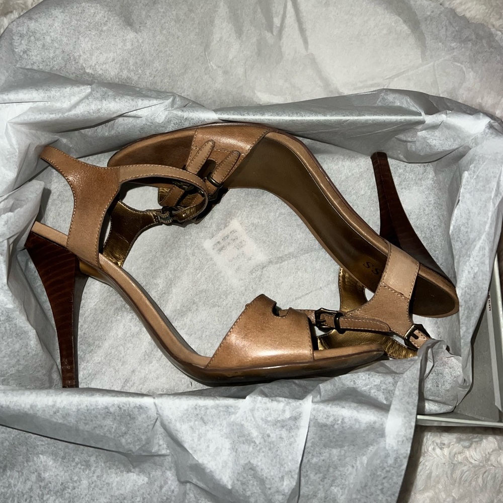 Guess Cheri light Natural leather slingbacks